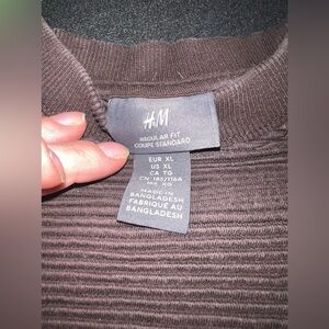 H&M sweatshirt